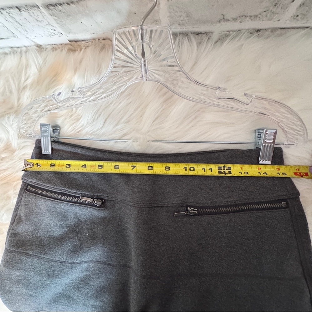 Athleta Gray Women's Skirt - Picture 6 of 9
